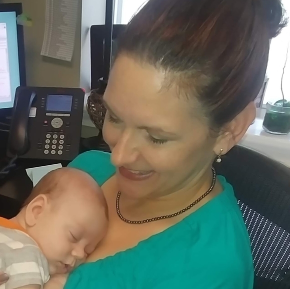 Meet your Posher, Ms. Scarlett - Picture 4 of 7